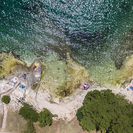 Nice Apartment In Pula With Kitchen