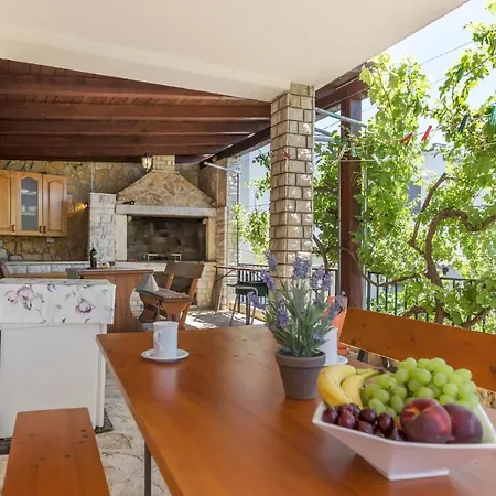 Апартаменты Nice Apartment In Pula With Kitchen *