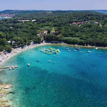 Апартаменты Nice Apartment In Pula With Kitchen *