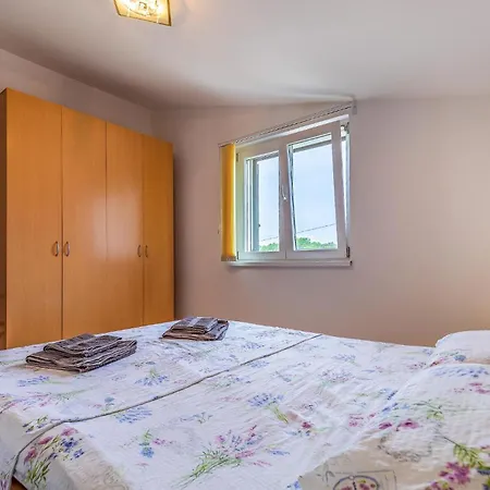 Апартаменты Nice Apartment In Pula With Kitchen Пула