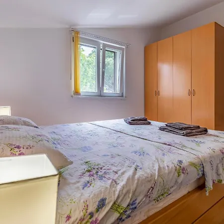 Апартаменты Nice Apartment In Pula With Kitchen