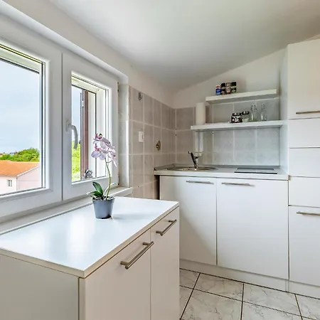 Nice In With Kitchen Appartamento Pola